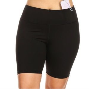 Women’s plus size bermuda biker shorts activewear
